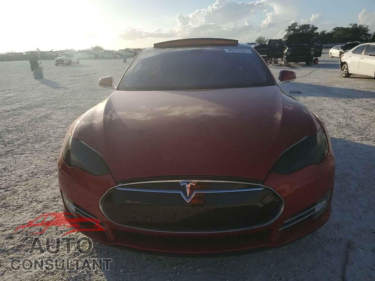 TESLA MODEL S 2013 - 5YJSA1CN7DFP28165