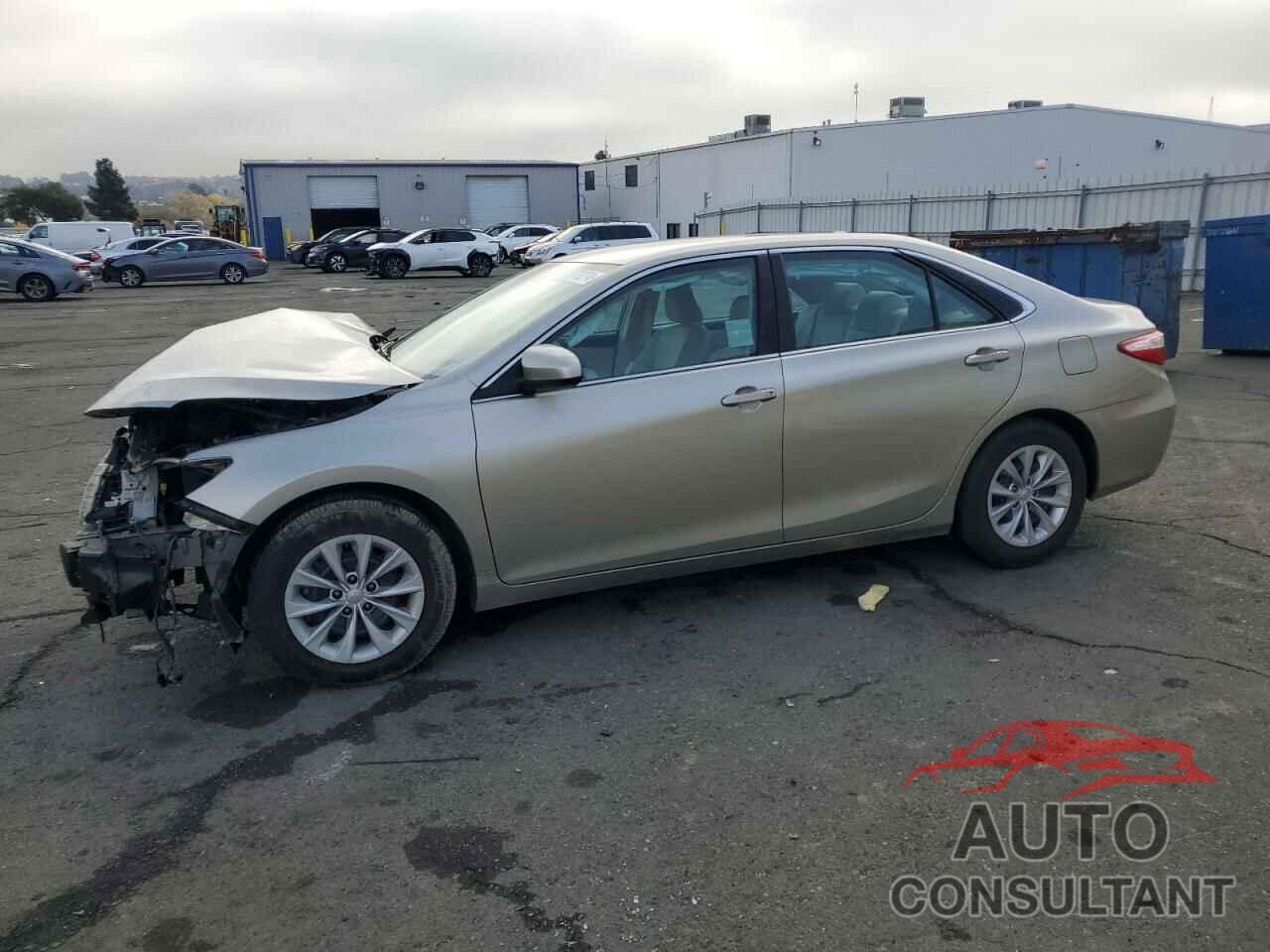 TOYOTA CAMRY 2015 - 4T4BF1FK0FR467329