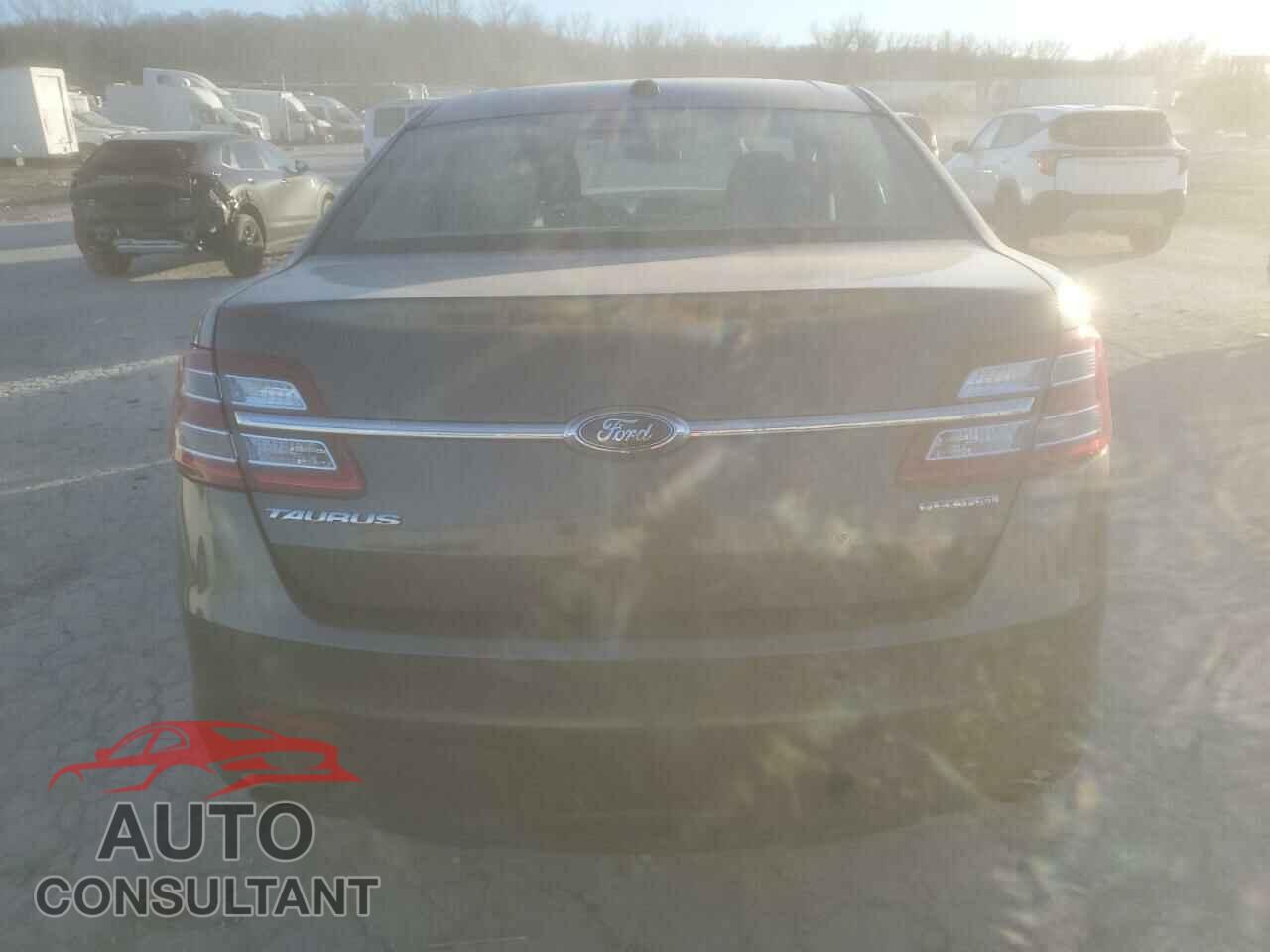 FORD TAURUS 2015 - 1FAHP2D81FG122592