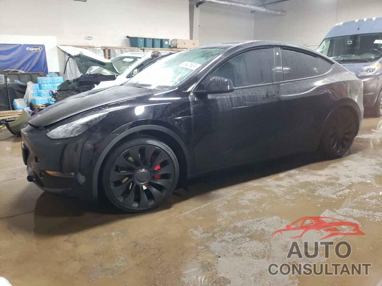 TESLA MODEL Y 2023 - 7SAYGDEF7PF584348