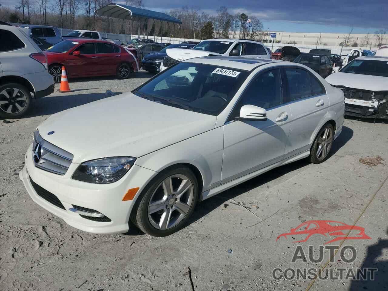MERCEDES-BENZ C-CLASS 2011 - WDDGF5EB0BR137352