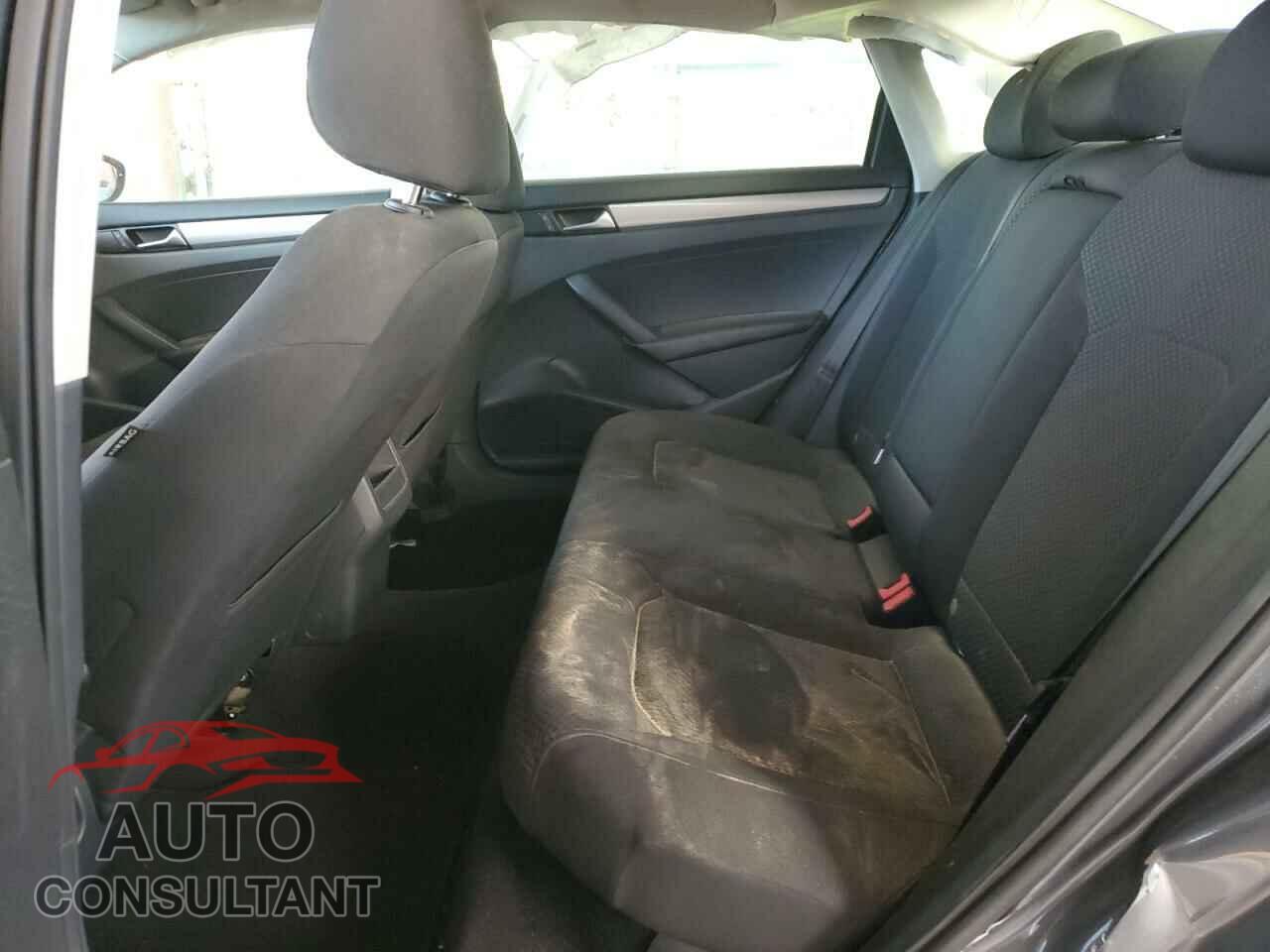 VOLKSWAGEN PASSAT 2012 - 1VWAP7A30CC054481