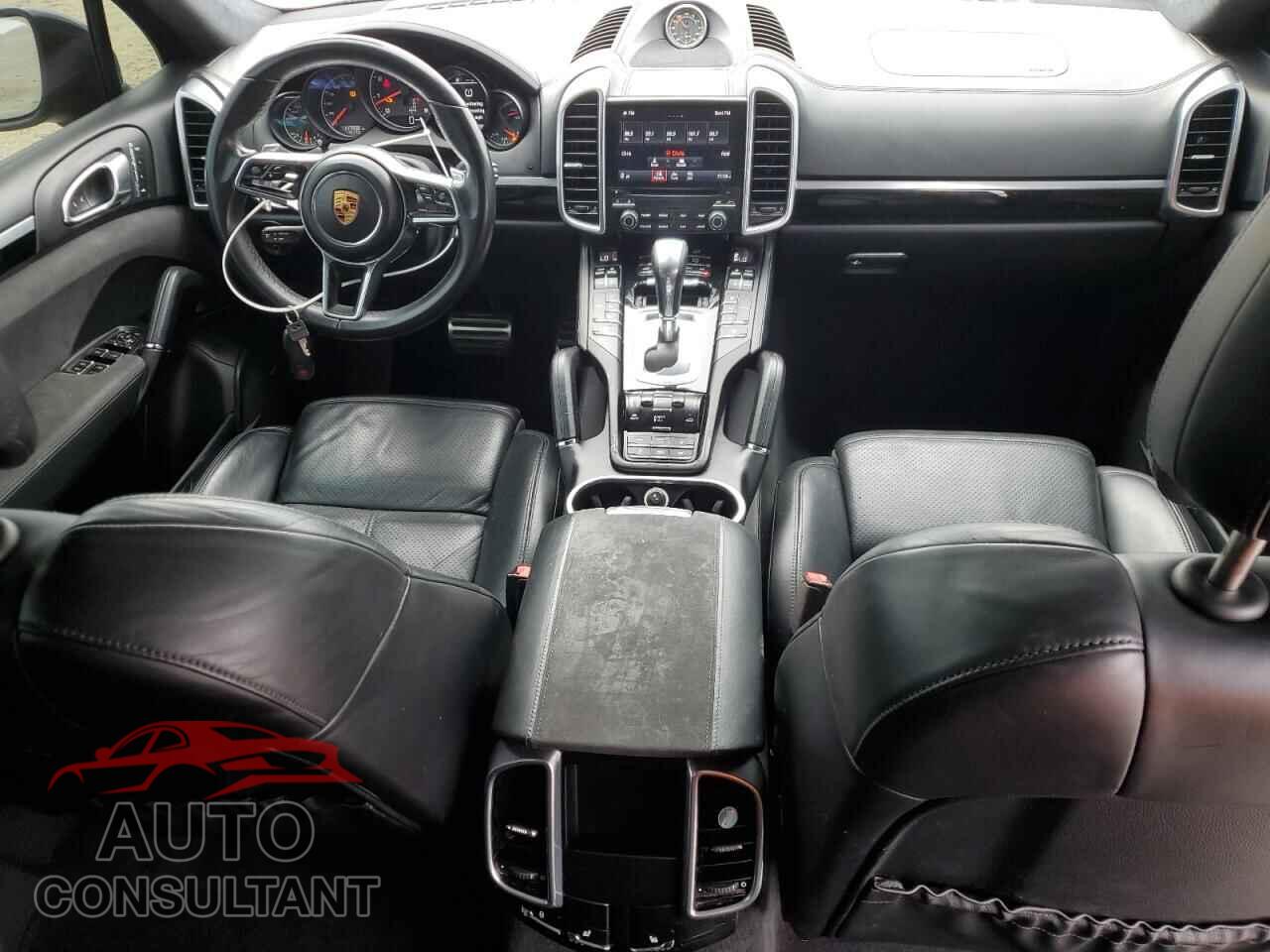 PORSCHE CAYENNE 2018 - WP1AD2A29JLA81003