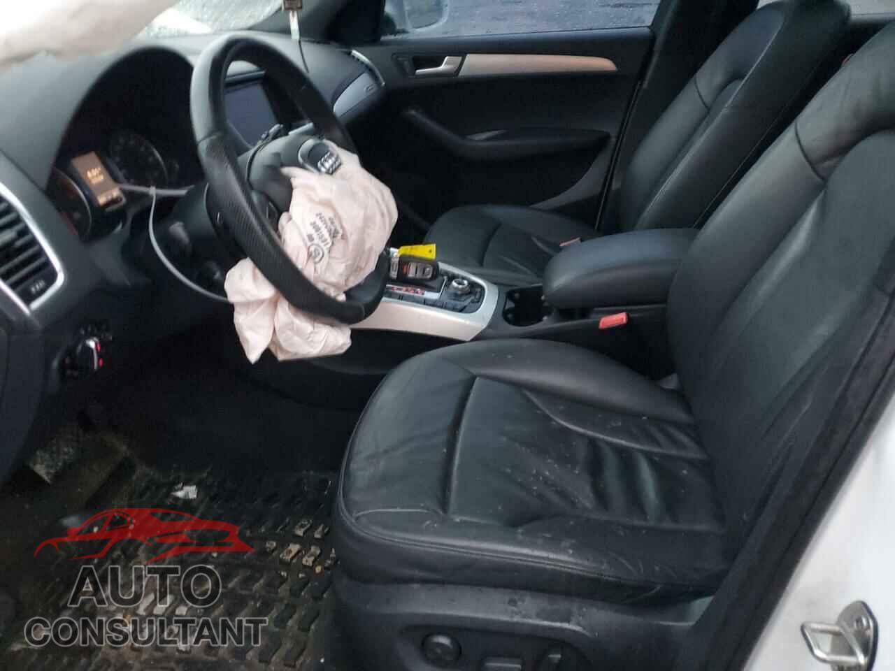 AUDI Q5 2010 - WA1MKAFPXAA014774