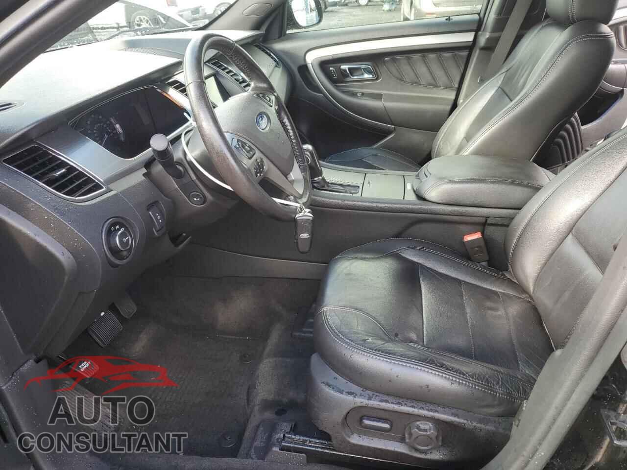 FORD TAURUS 2016 - 1FAHP2E82GG135657