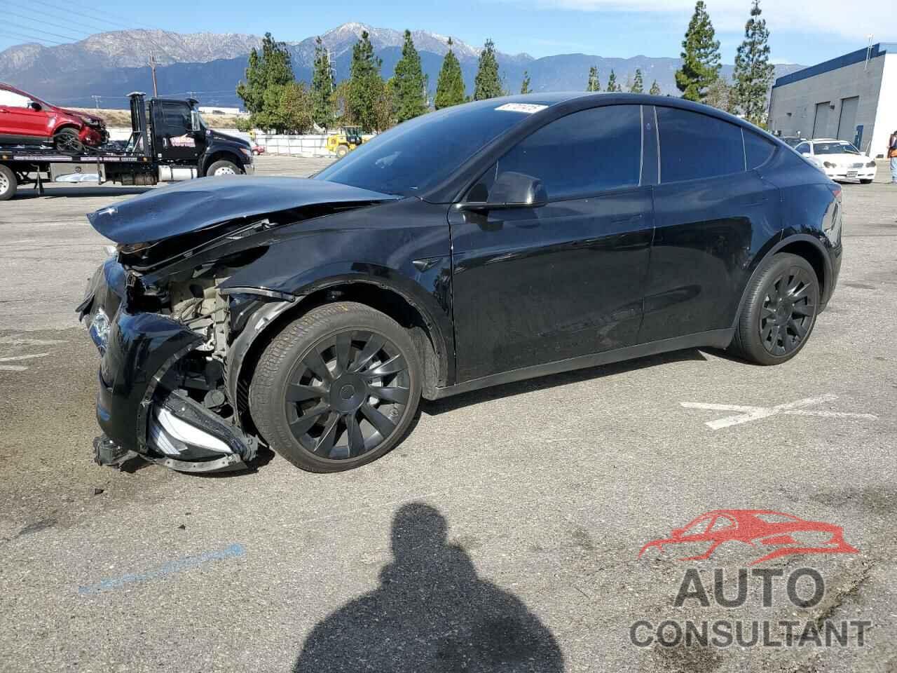 TESLA MODEL Y 2023 - 7SAYGDED8PF977158
