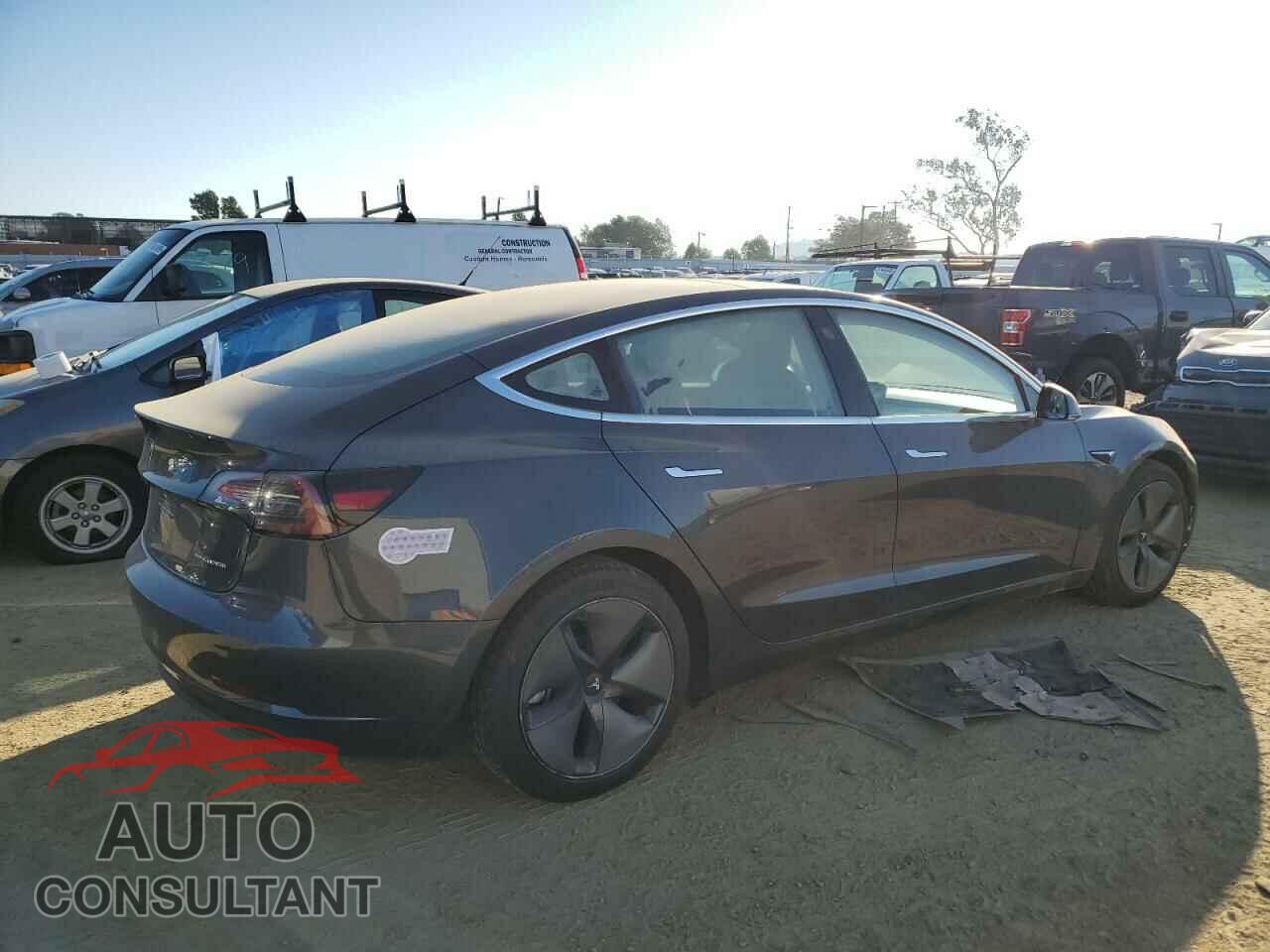TESLA MODEL 3 2018 - 5YJ3E1EB2JF084789