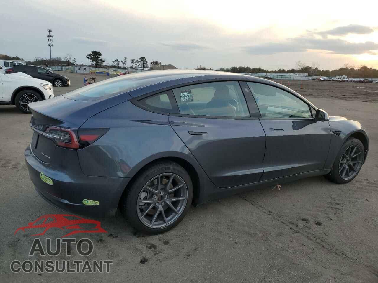TESLA MODEL 3 2022 - 5YJ3E1EB9NF238940