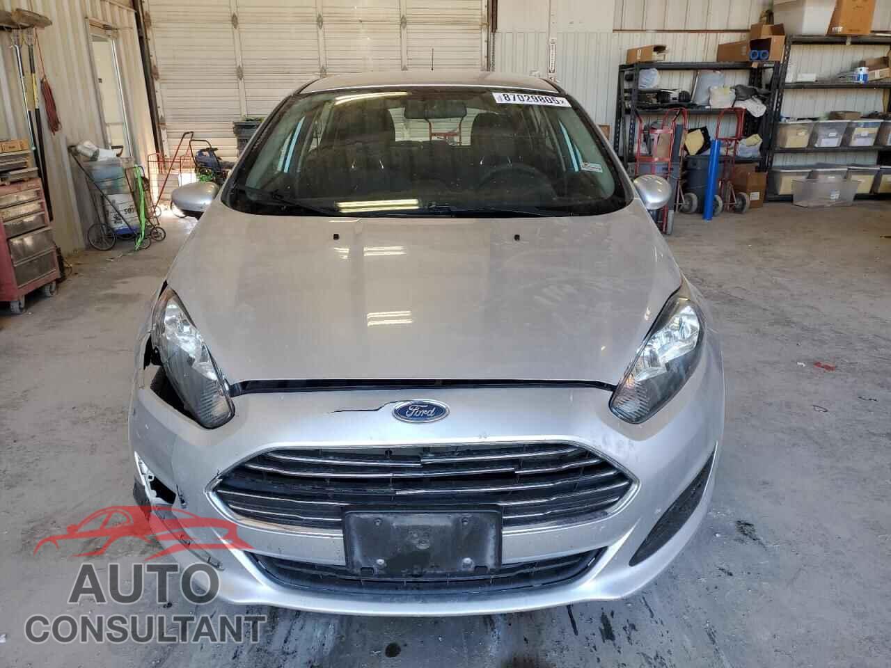 FORD FIESTA 2017 - 3FADP4EJ8HM123596