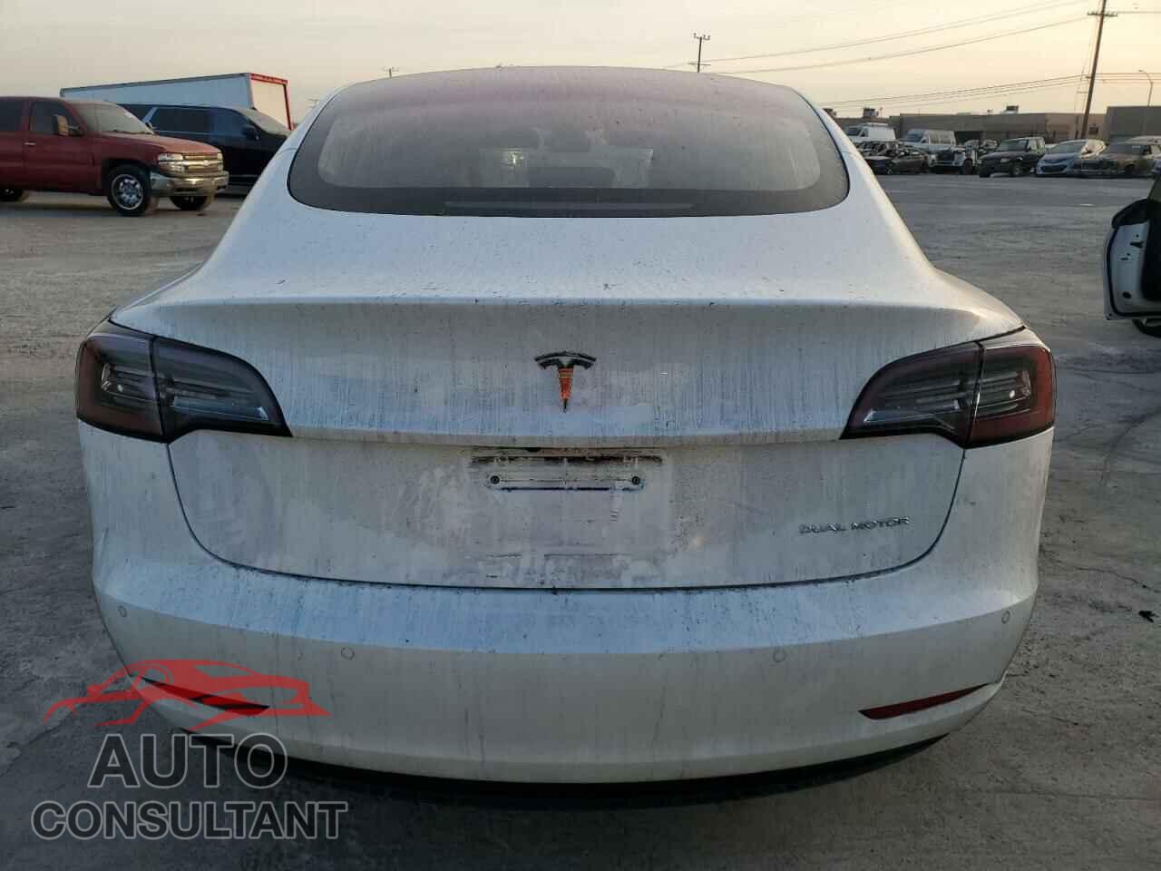 TESLA MODEL 3 2022 - 5YJ3E1EB5NF137796