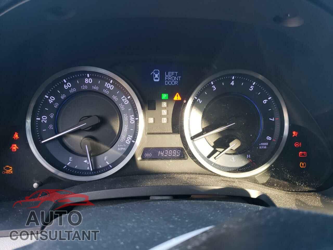 LEXUS IS 2011 - JTHCF5C29B5050230