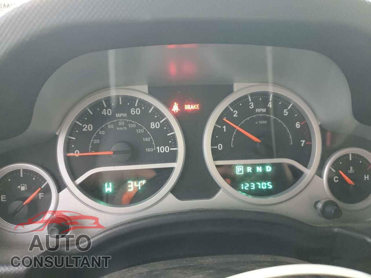 JEEP WRANGLER 2010 - 1J4AA2D17AL230807