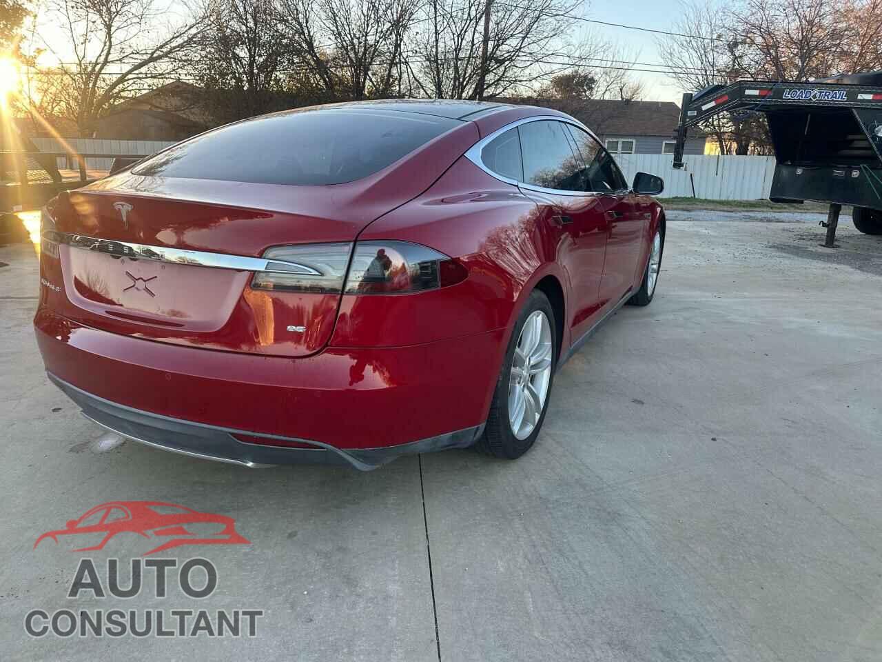 TESLA MODEL S 2013 - 5YJSA1CN9DFP27292