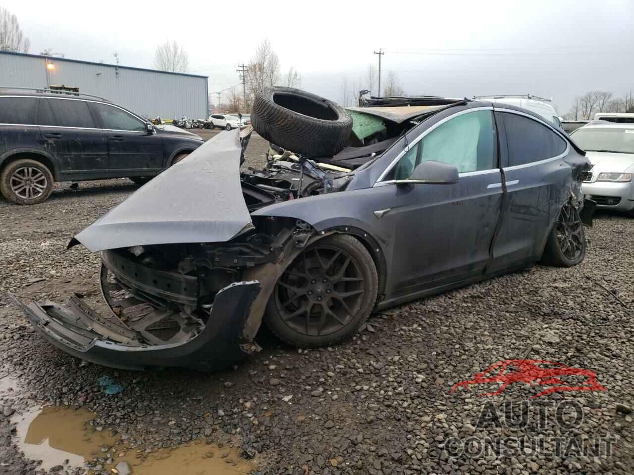 TESLA MODEL X 2020 - 5YJXCAE22LF236001