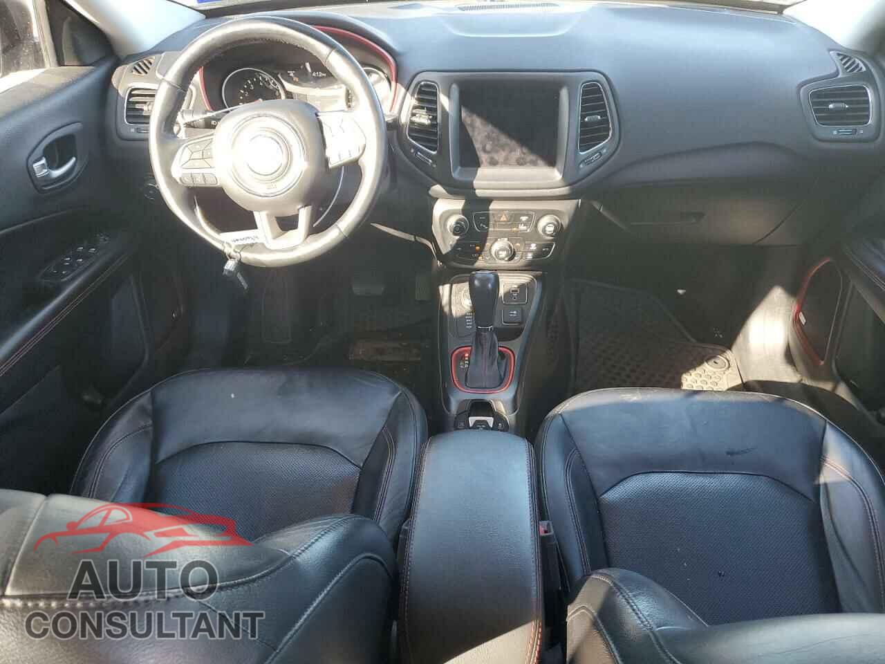 JEEP COMPASS 2017 - 3C4NJDDB1HT667812