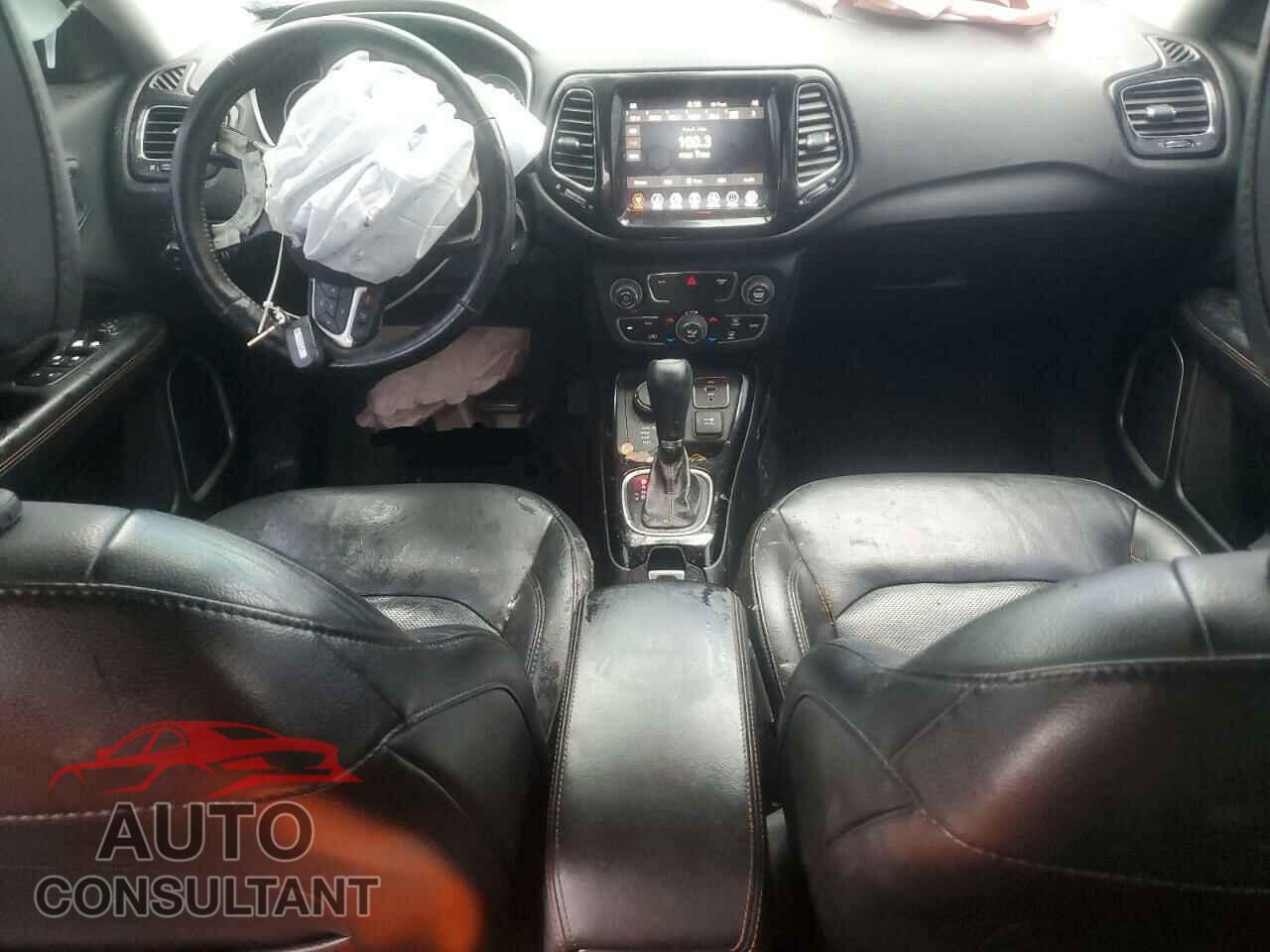 JEEP COMPASS 2018 - 3C4NJDCB8JT435599