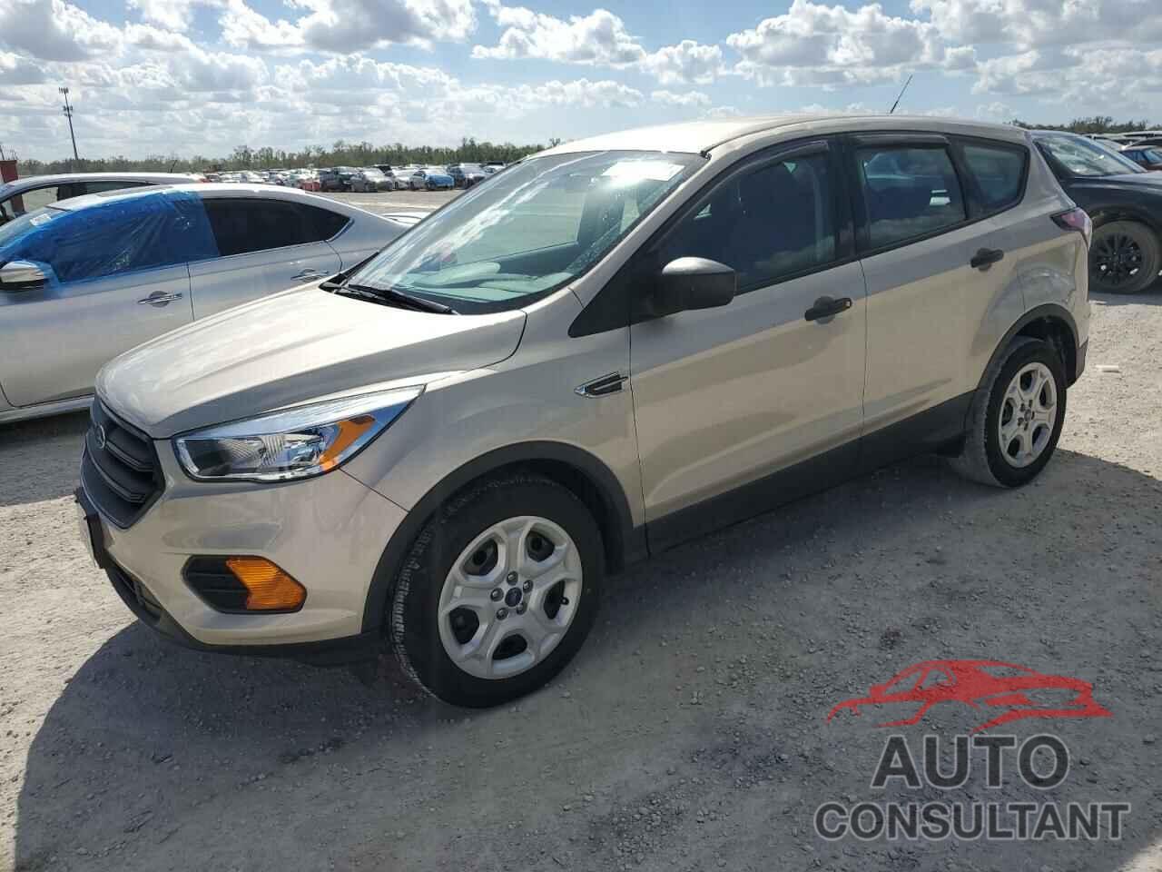 FORD ESCAPE 2017 - 1FMCU0F78HUD37599