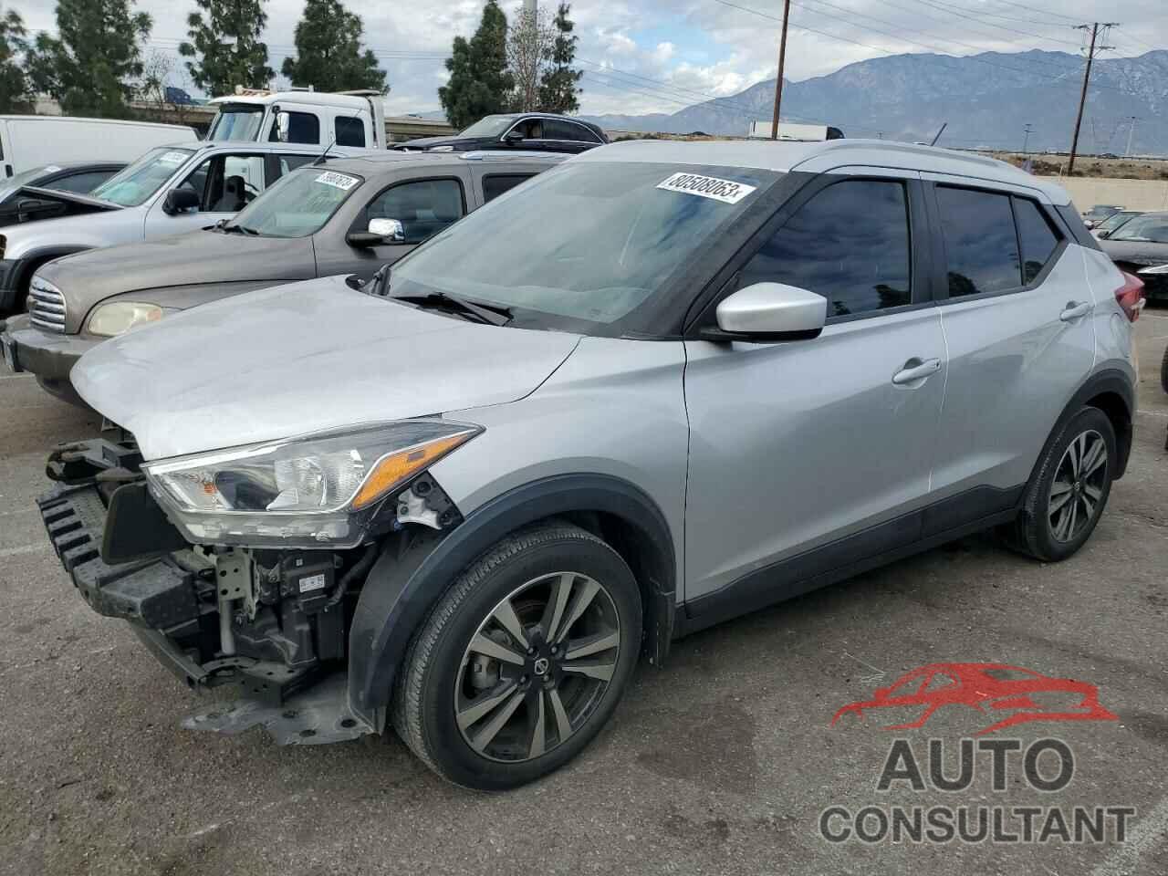 NISSAN KICKS 2018 - 3N1CP5CU2JL538064