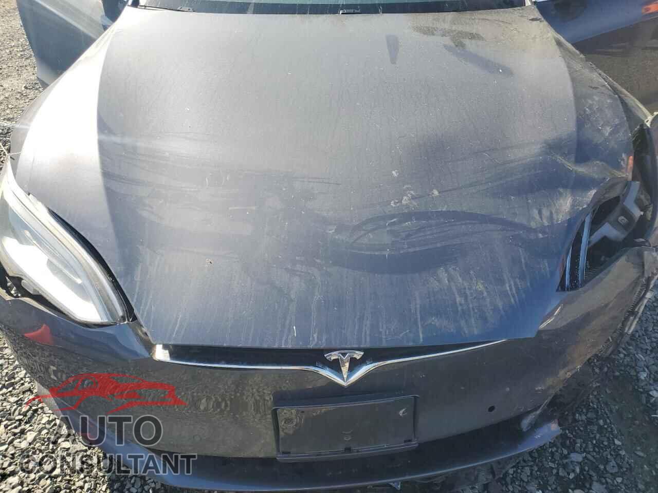 TESLA MODEL S 2020 - 5YJSA1E28LF414056