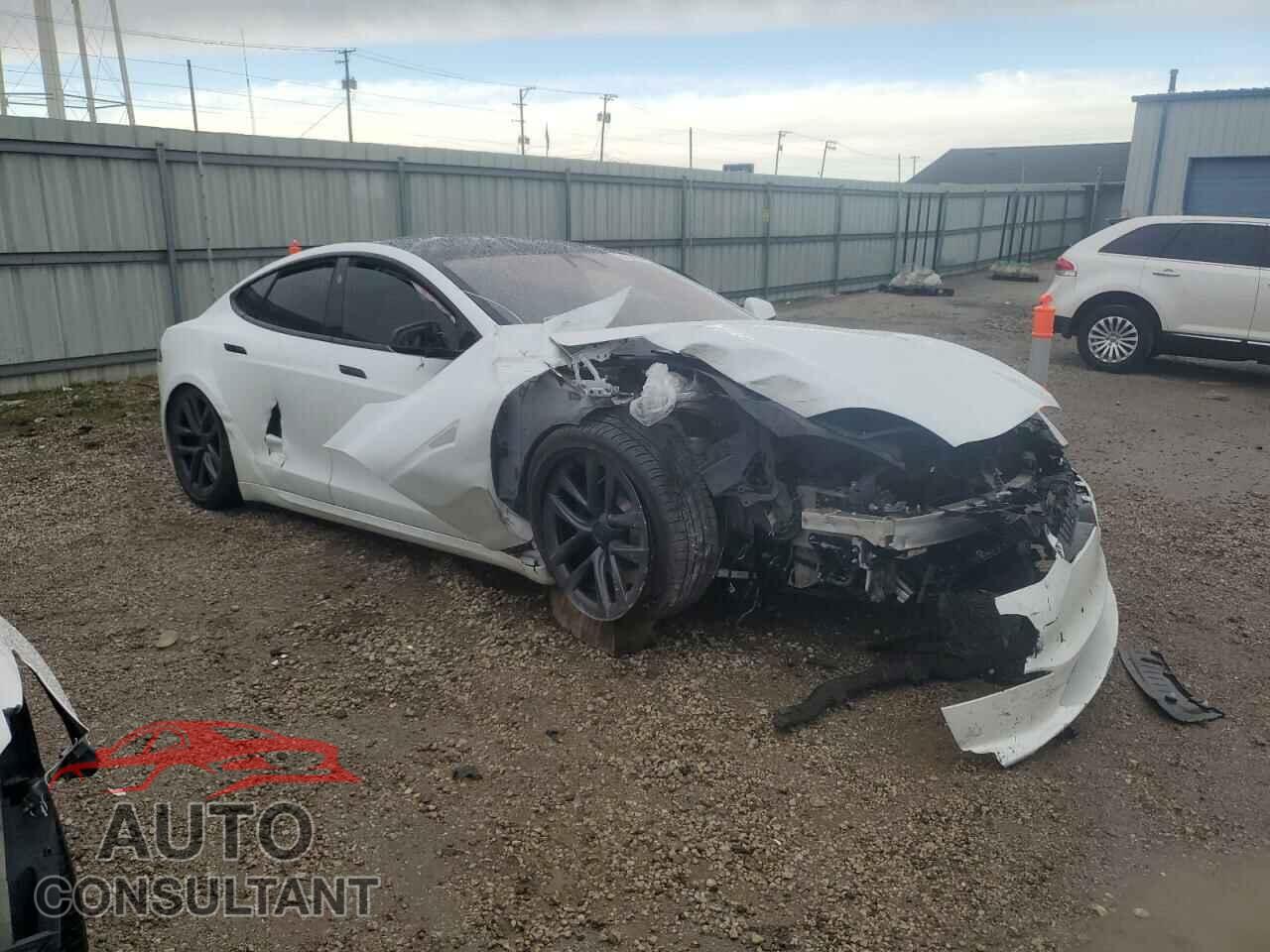 TESLA MODEL S 2021 - 5YJSA1E64MF443395