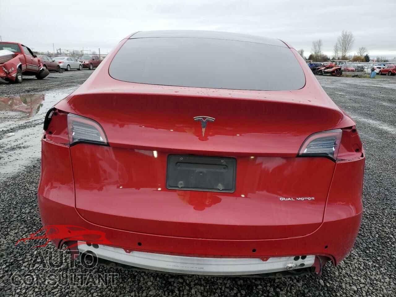 TESLA MODEL Y 2022 - 7SAYGAEE9NF363904