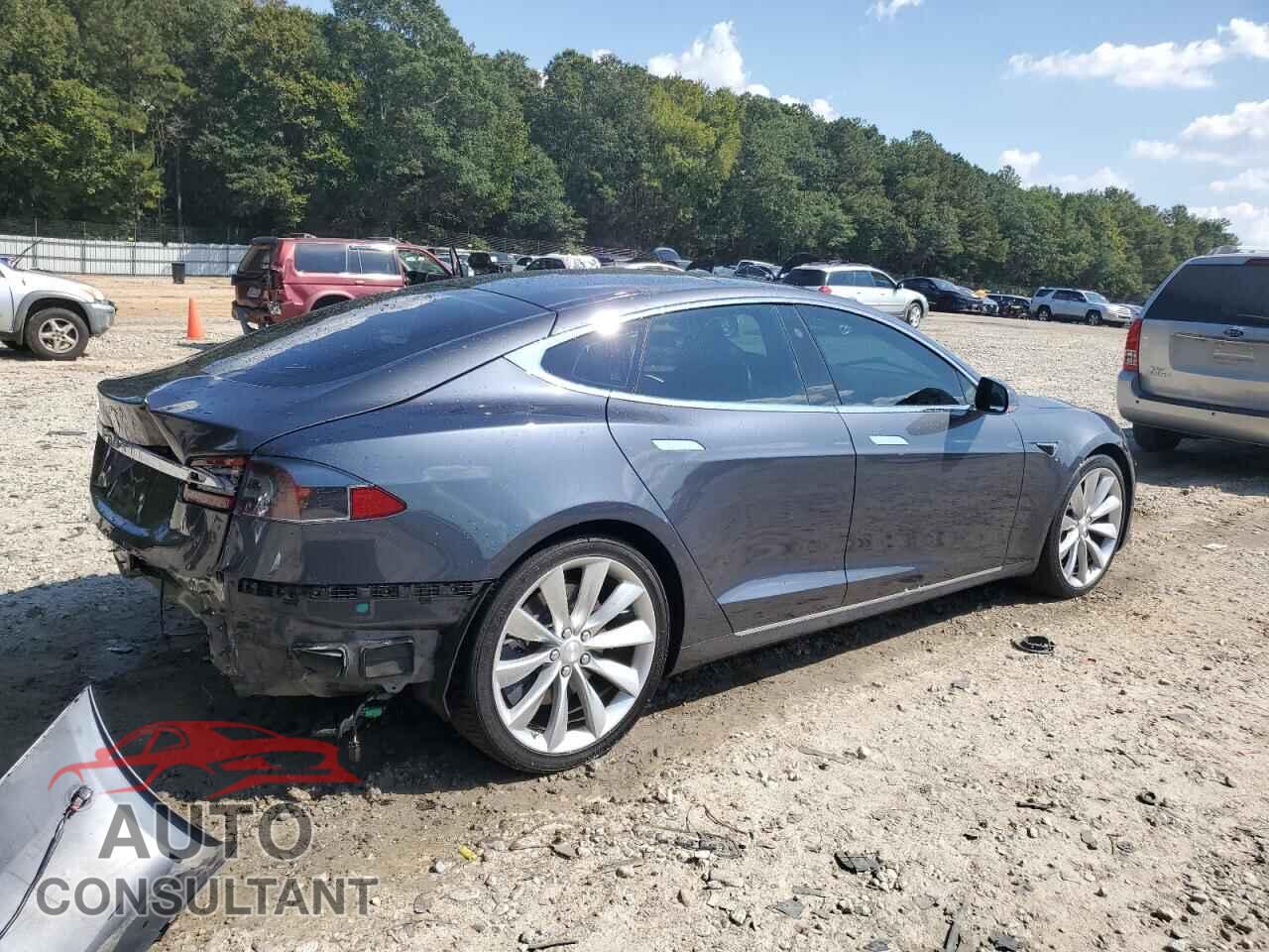 TESLA MODEL S 2017 - 5YJSA1E21HF195433