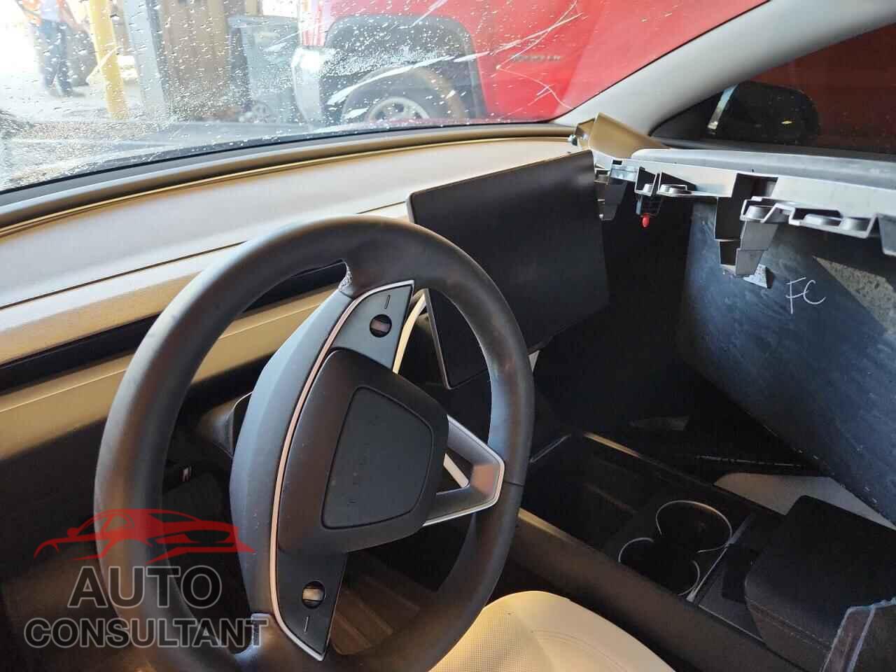 TESLA MODEL 3 2024 - 5YJ3E1EB4RF834768
