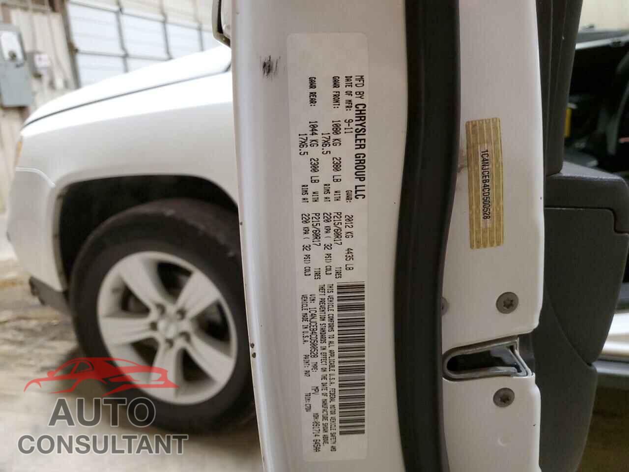 JEEP COMPASS 2012 - 1C4NJCEB4CD500528