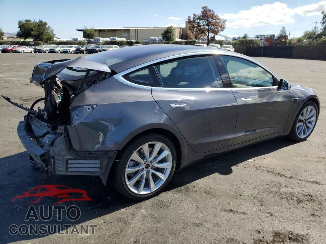 TESLA MODEL 3 2018 - 5YJ3E1EA5JF049865