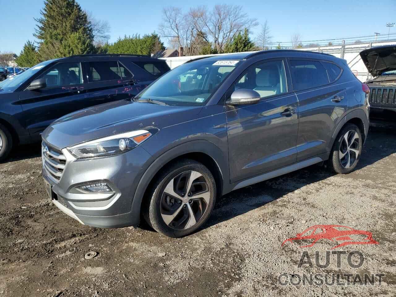 HYUNDAI TUCSON 2018 - KM8J33A21JU802897