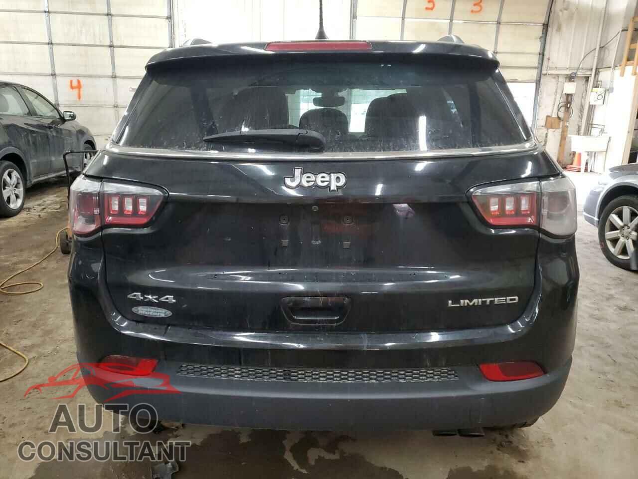 JEEP COMPASS 2018 - 3C4NJDCB2JT329102
