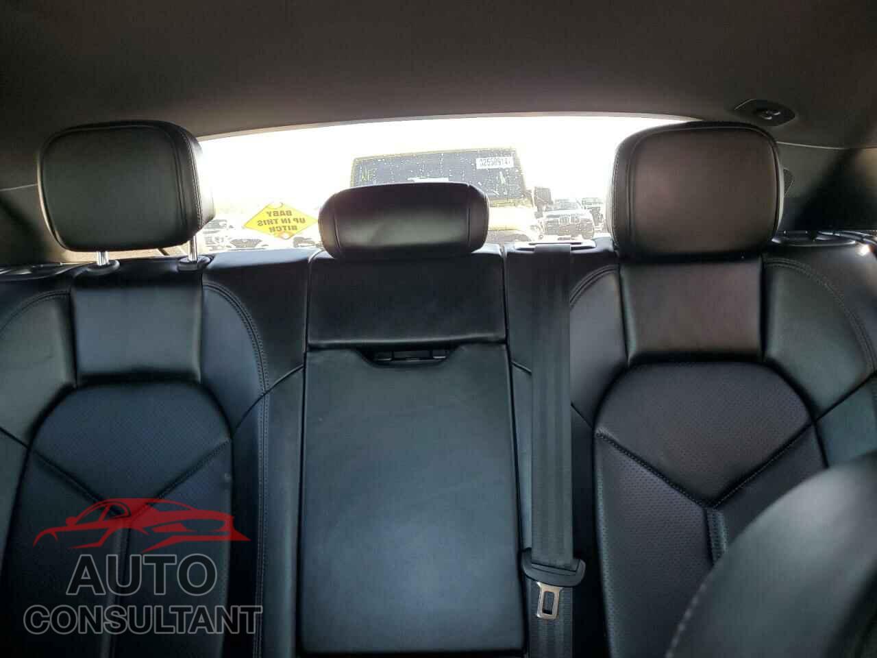PORSCHE MACAN 2018 - WP1AA2A58JLB09165
