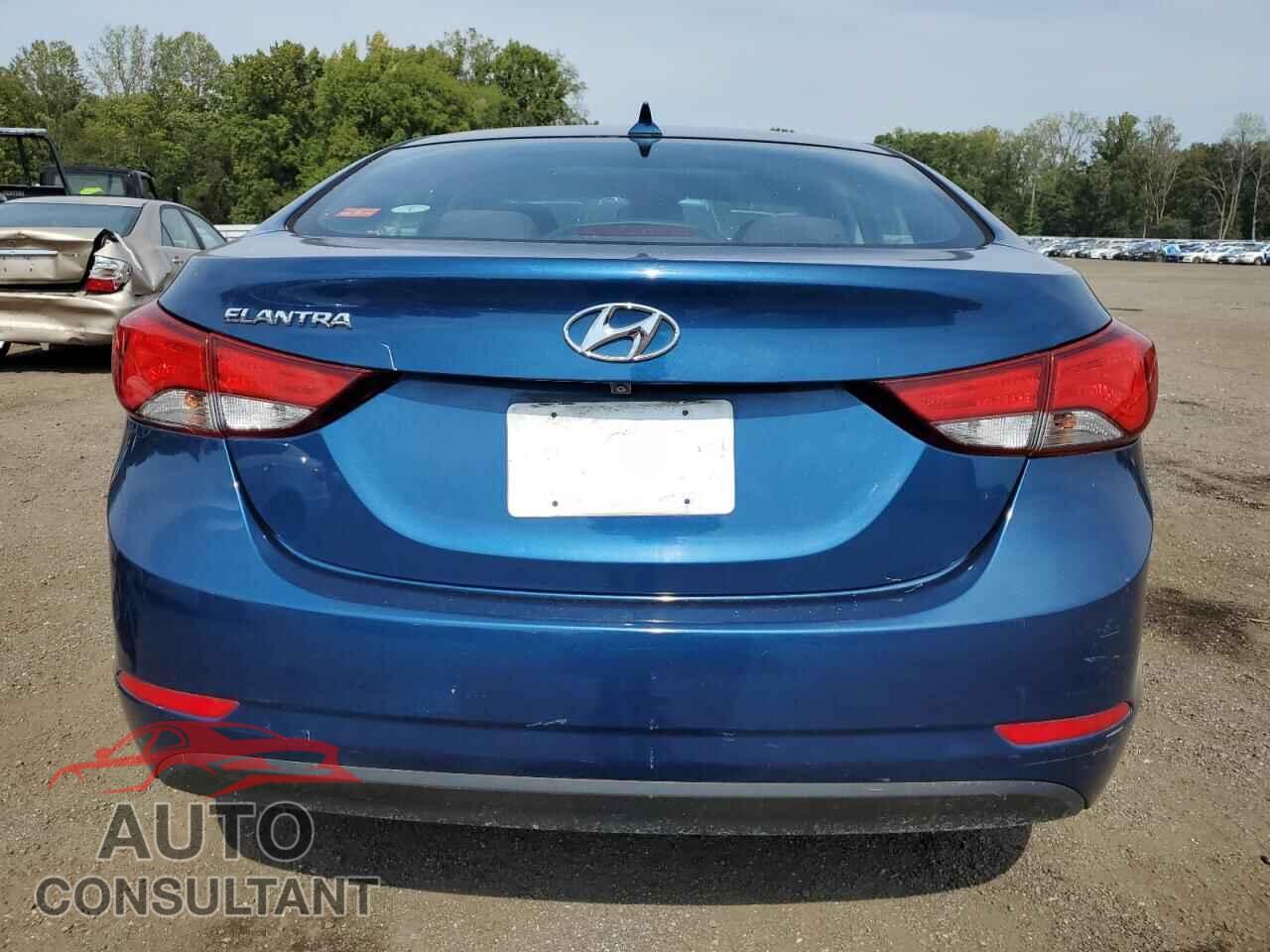 HYUNDAI ELANTRA 2015 - KMHDH4AE2FU281887
