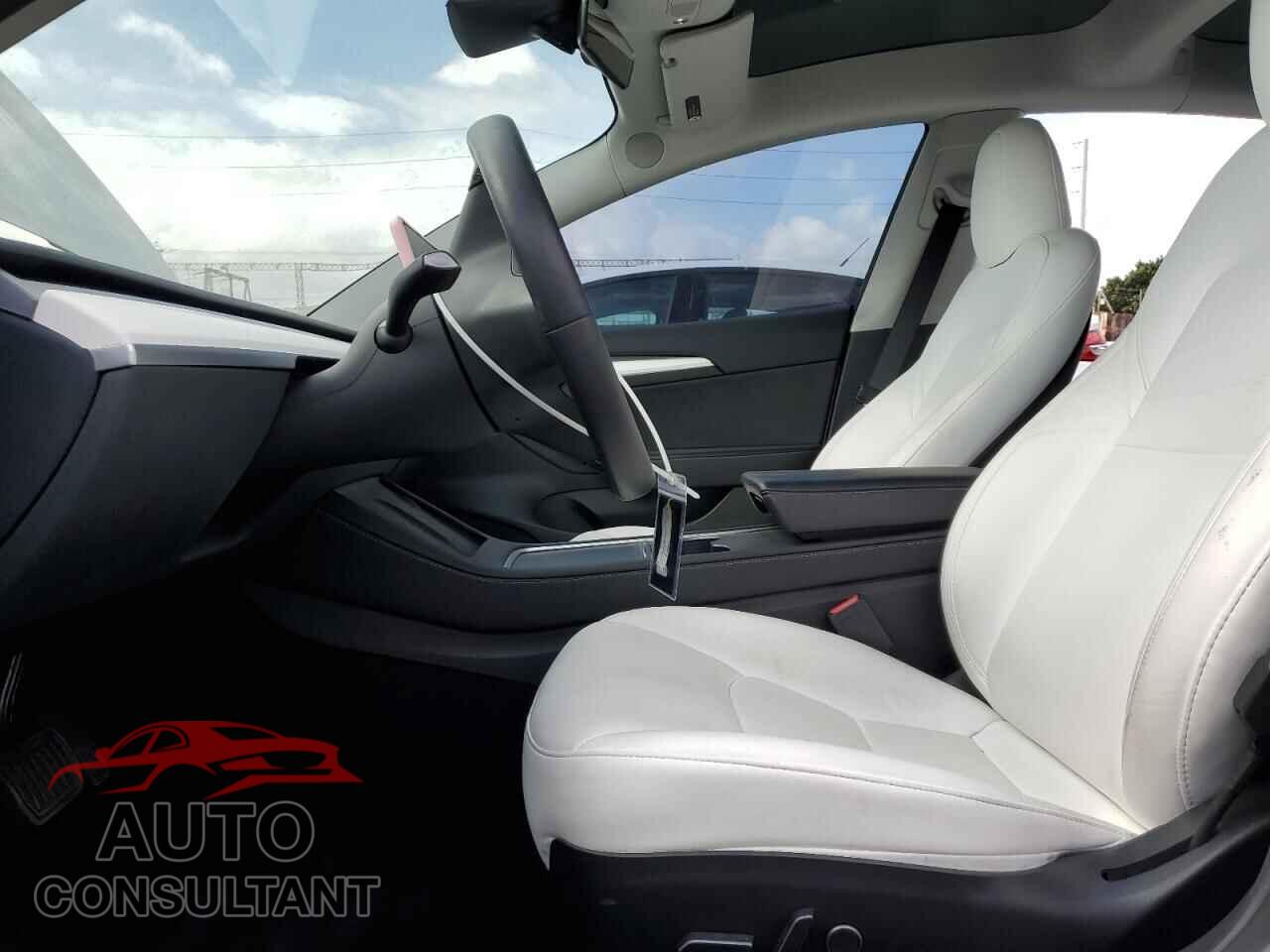 TESLA MODEL 3 2023 - 5YJ3E1EA3PF584914