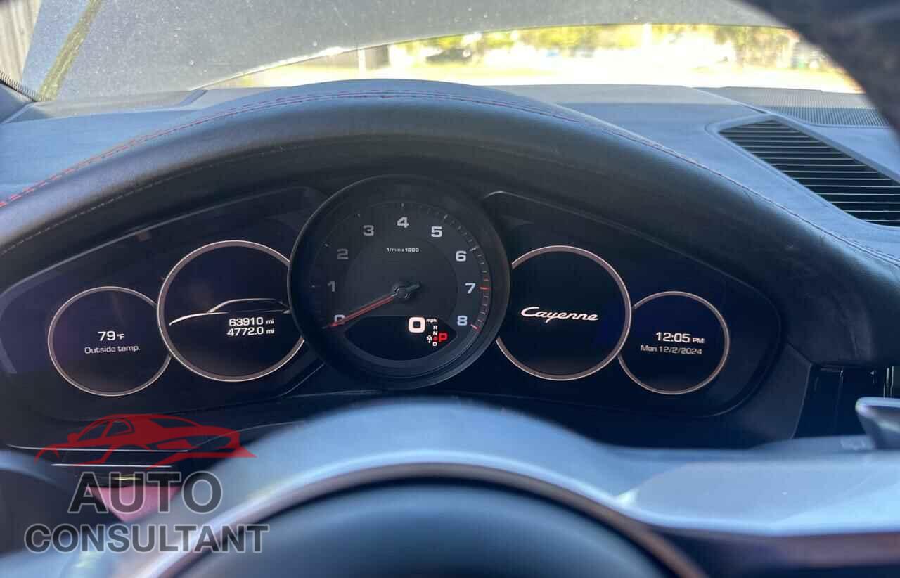 PORSCHE CAYENNE 2019 - WP1AA2AY7KDA10603