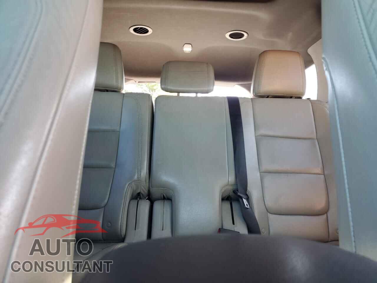 FORD EXPLORER 2011 - 1FMHK8D86BGA06306