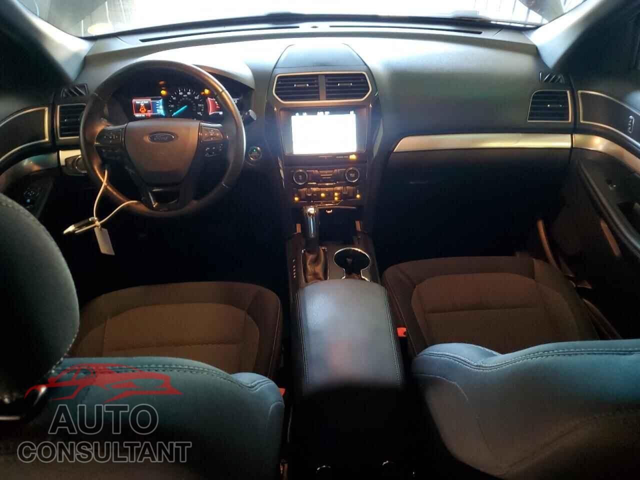 FORD EXPLORER 2017 - 1FM5K8D81HGA83936