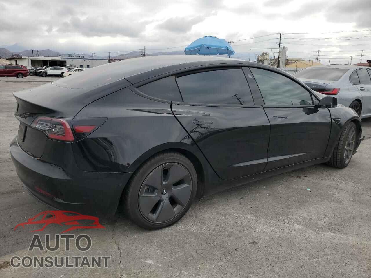 TESLA MODEL 3 2021 - 5YJ3E1EA8MF870611