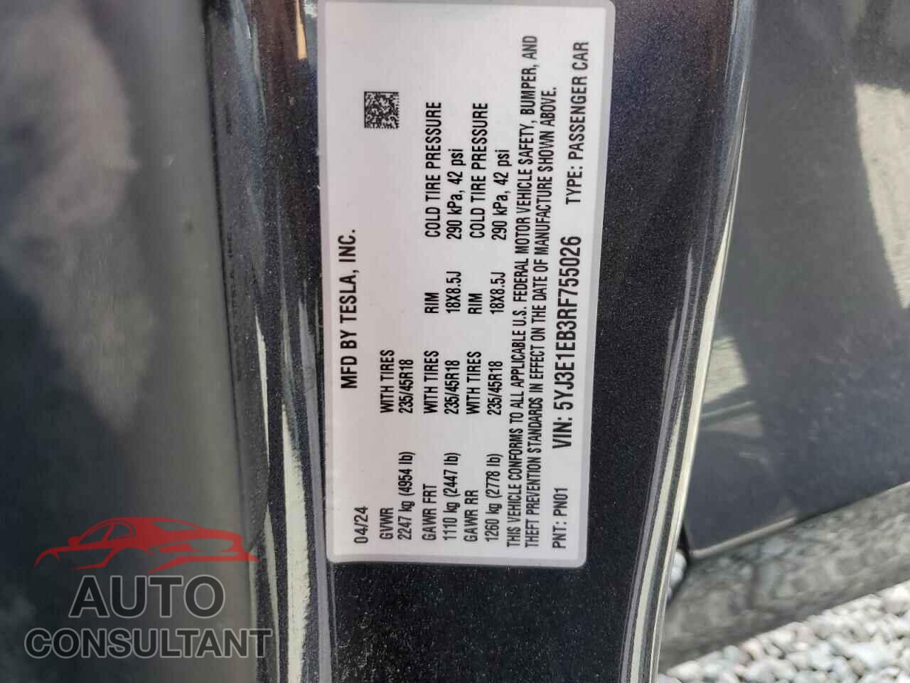 TESLA MODEL 3 2024 - 5YJ3E1EB3RF755026
