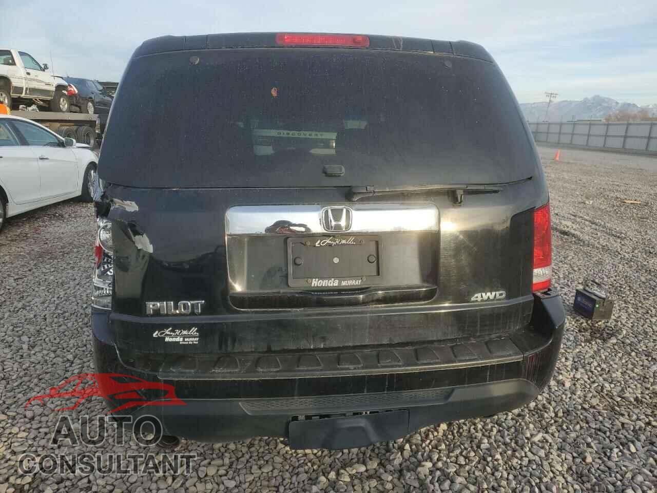 HONDA PILOT 2013 - 5FNYF4H56DB048022