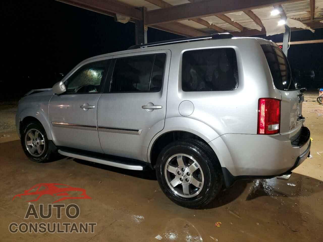 HONDA PILOT 2011 - 5FNYF3H97BB011846