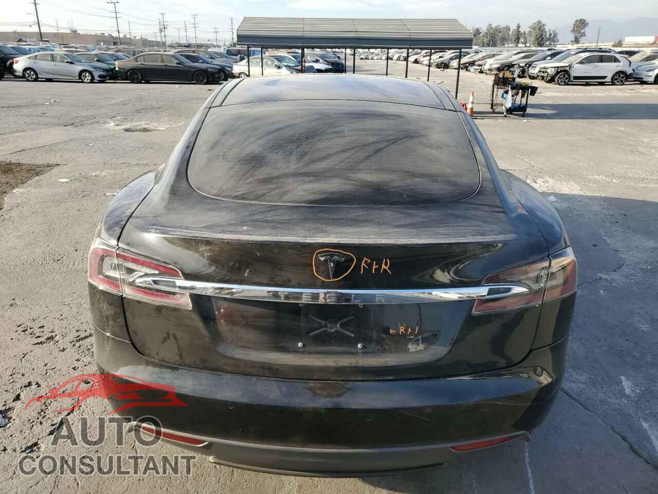 TESLA MODEL S 2016 - 5YJSA1E10GF133141