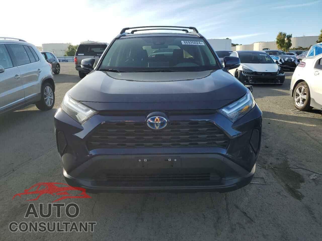 TOYOTA RAV4 2024 - JTMRWRFV5RD259098