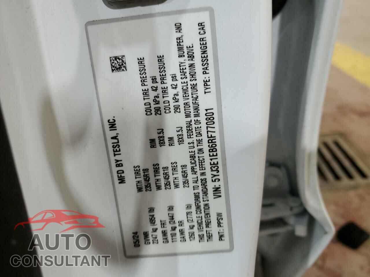 TESLA MODEL 3 2024 - 5YJ3E1EB6RF770801