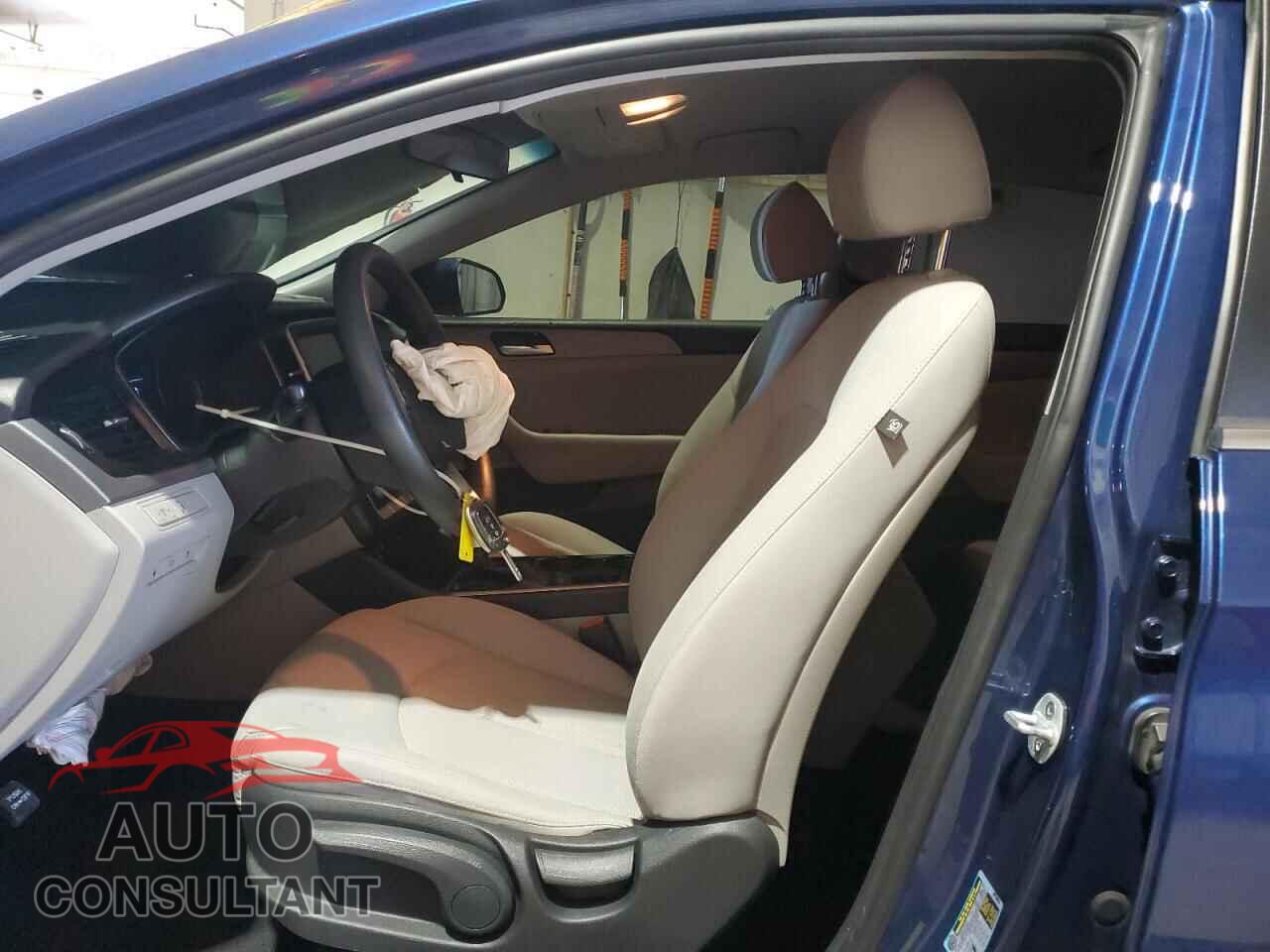 HYUNDAI SONATA 2019 - 5NPE24AF2KH730816