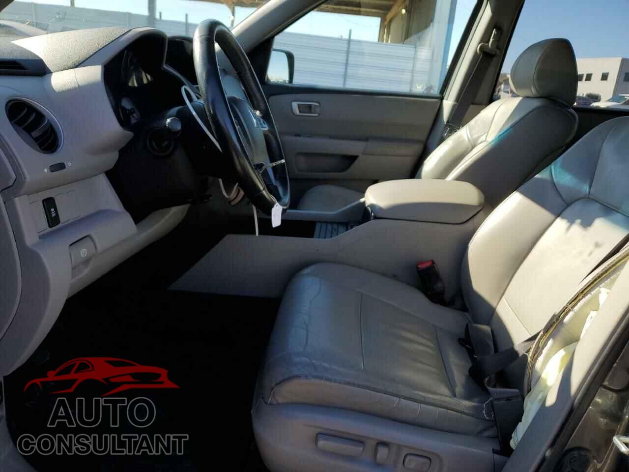 HONDA PILOT 2012 - 5FNYF4H52CB056410