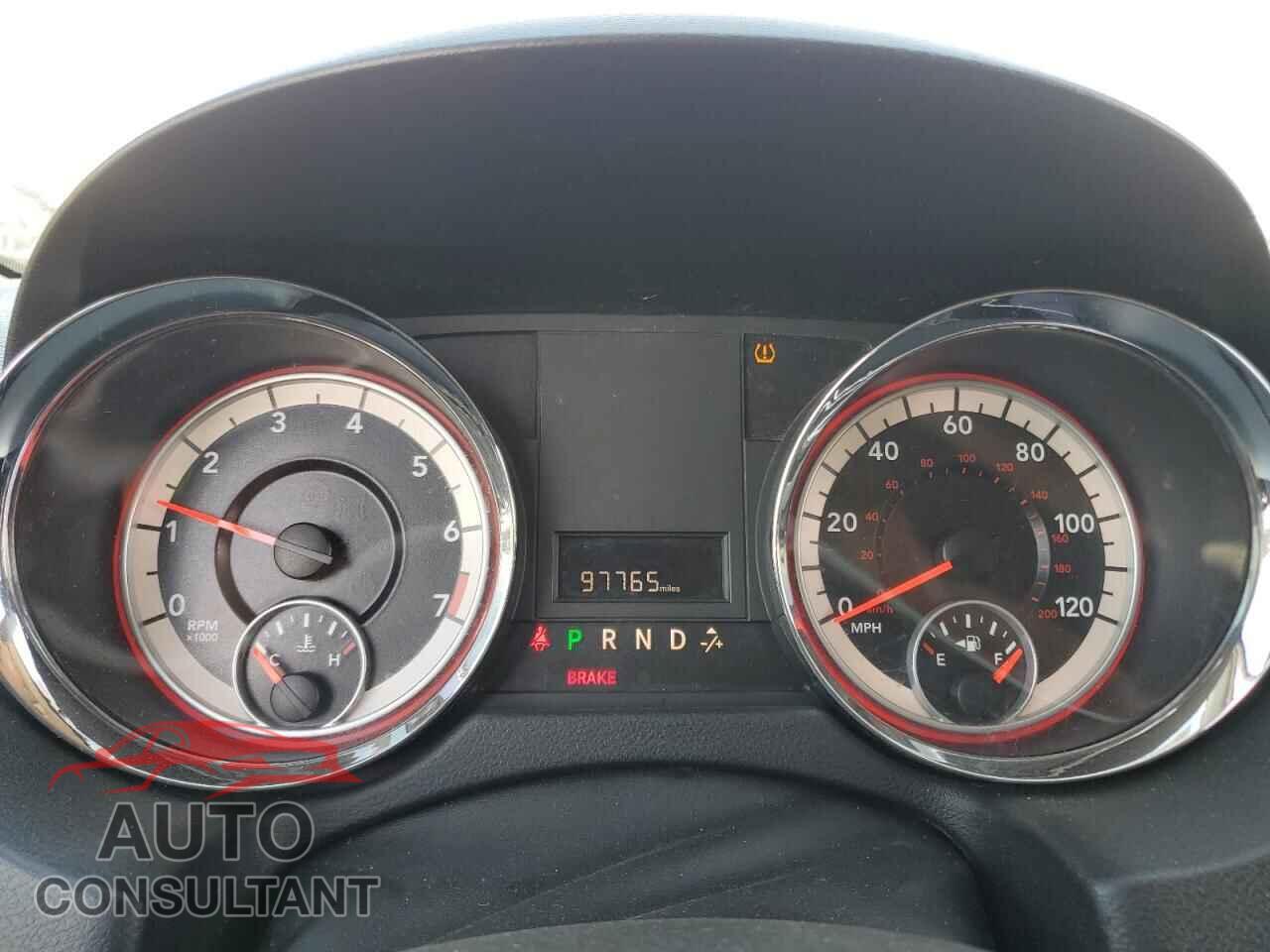DODGE CARAVAN 2013 - 2C4RDGCG4DR749909