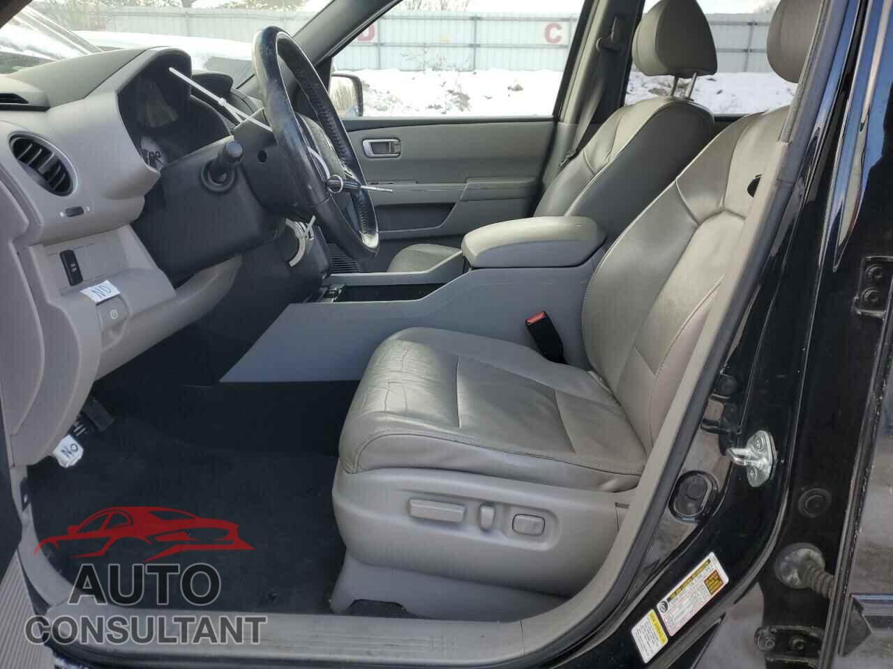 HONDA PILOT 2011 - 5FNYF4H55BB068954