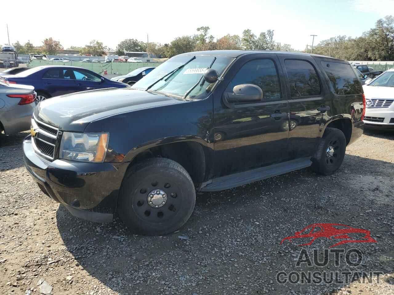 CHEVROLET TAHOE 2013 - 1GNLC2E02DR251622