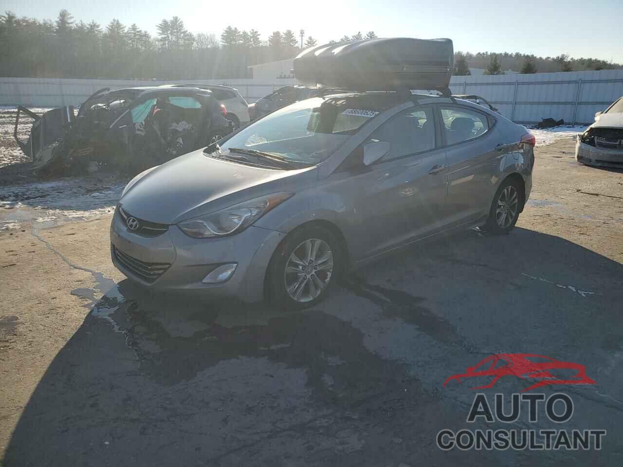 HYUNDAI ELANTRA 2012 - KMHDH4AE9CU387183